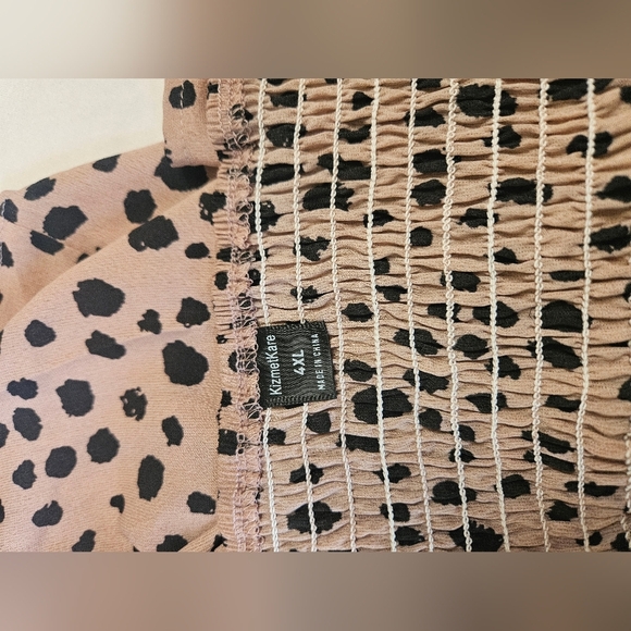 Kizmetkare-Top Women's 4 XL Spotted Sleeveless  Black and Tan - Picture 7 of 7